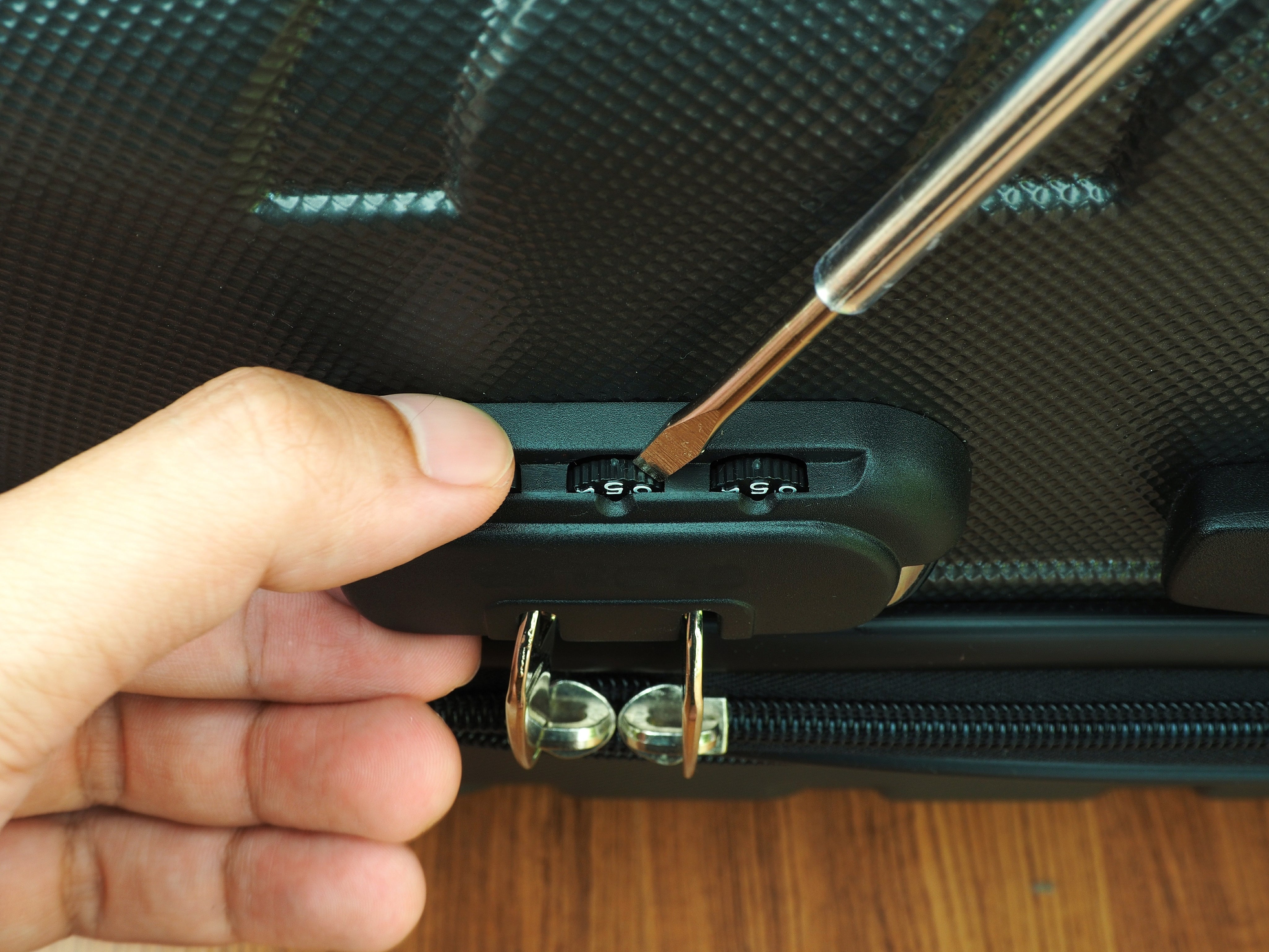 Luggage Repair Features