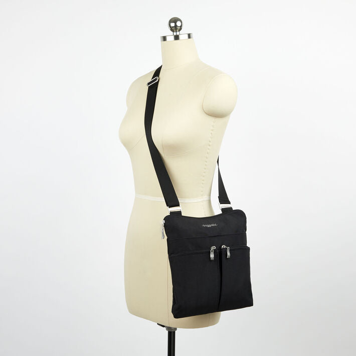 Baggallini Horizon Crossbody - Black with Sand Lining