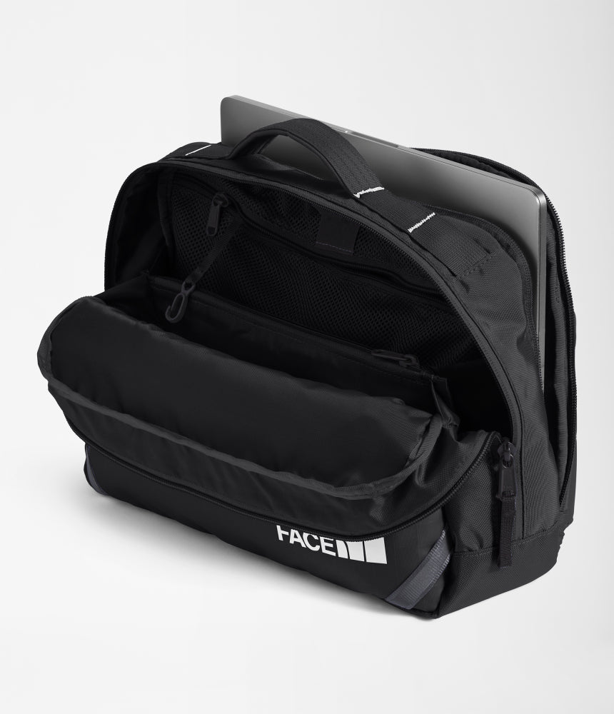 The North Face Base Camp Voyager Sling - TNF Black/TNF White