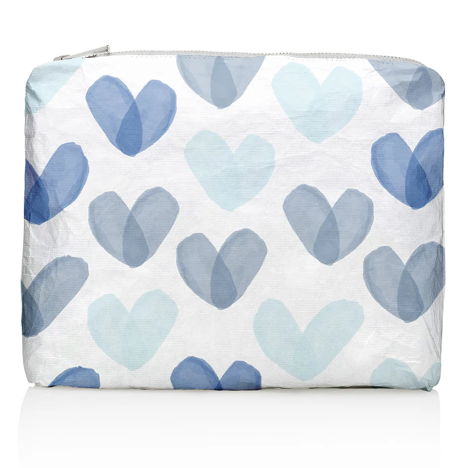 medium-zipper-pouch-blue-hearts_945x_e6713349-23c0-44aa-b1a3-11e7af1d263a.webp